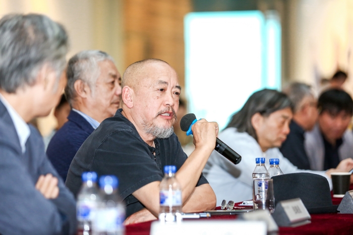 纪念一位杰出艺术家与教育家：直面形象——忻东旺绘画教学研究展开幕