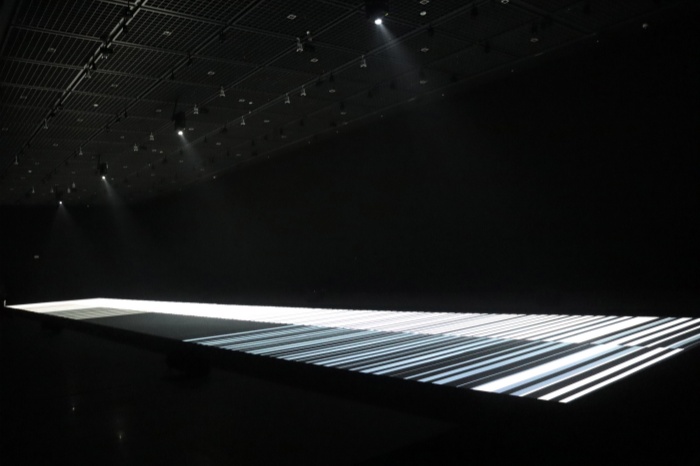 首届新绎双年展开幕：追问艺术创造力和人类未来