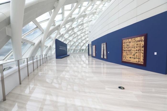 贝纳·维内大型回顾展“超越观念与物质”北京凤凰中心举行