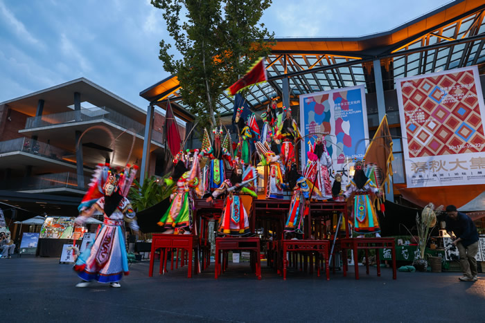 轮回剧场闪耀陶溪川——艺文生态大会启航全球手工艺新时代