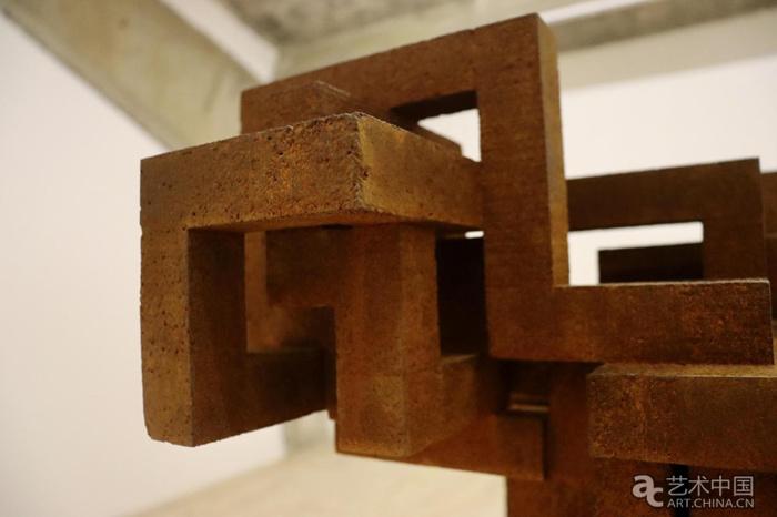 身体的体验是感知世界的起点：安东尼·葛姆雷的“栖息之所”在北京