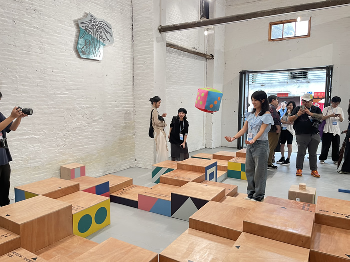 来广东南海大地艺术节，开“盲盒”，集印章，在水脉桑田间成为艺术的一部分！