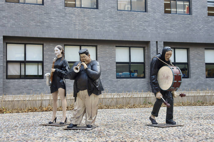 央美“雕塑大系”90年：一场与时代同行的“雕塑大戏”