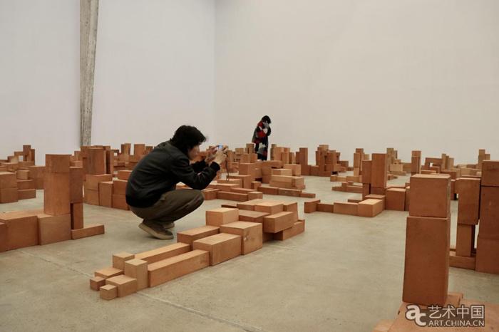 身体的体验是感知世界的起点：安东尼·葛姆雷的“栖息之所”在北京