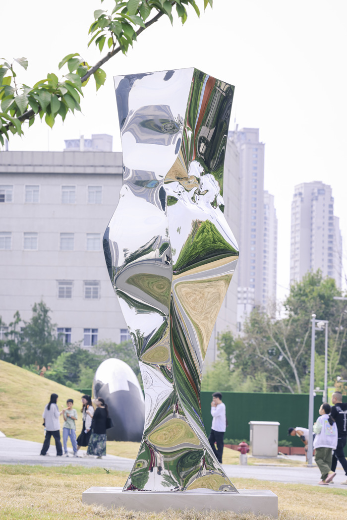 2024武汉双年展艺术盛典研讨“双年展的中国之路”