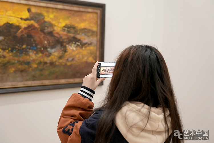 天人共情，物我无界：刘亚江油画作品展开幕