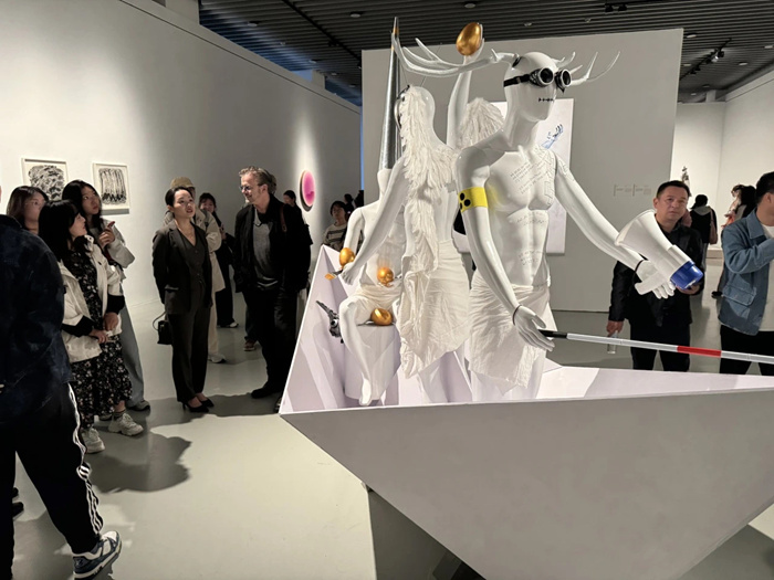 “相融共生：中德当代艺术展”江西省美术馆举行 对话总策划任戎