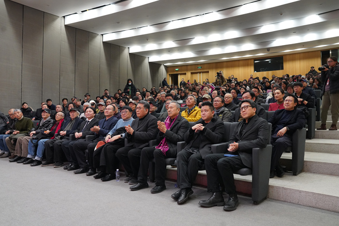 “写实是一种无法被替代的表现力”——中国写实画派二十周年展举行