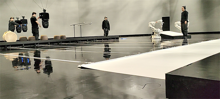 张艺谋新作《澳门2049》“隐藏式舞台”背后的故事