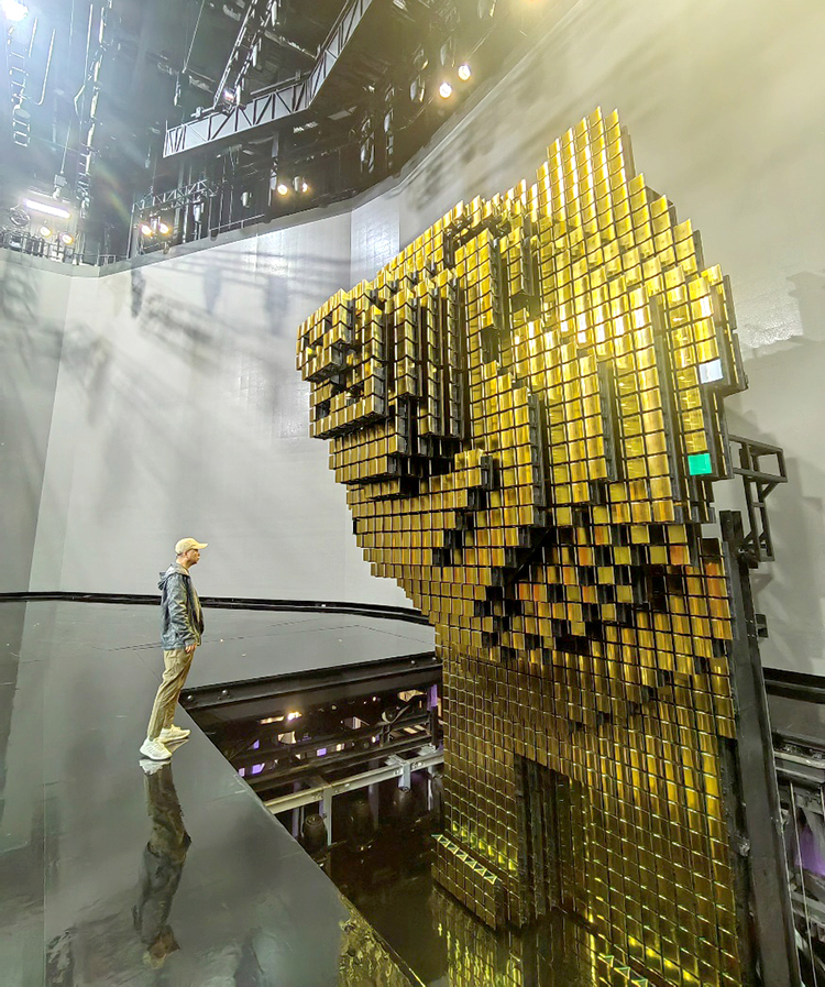 张艺谋新作《澳门2049》“隐藏式舞台”背后的故事