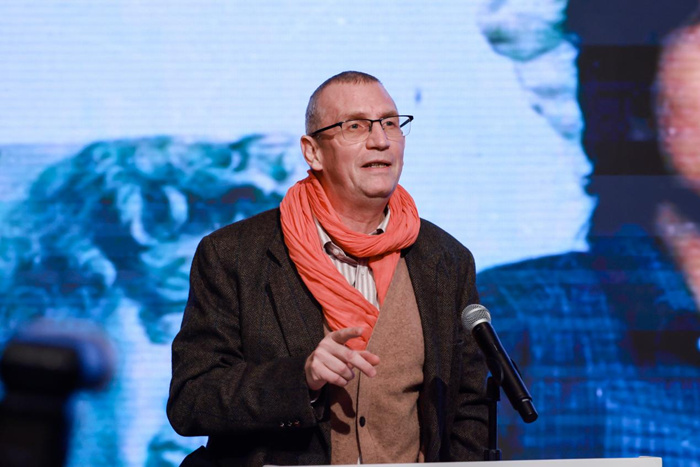 忻东旺绘画教学研究展上海举行 40余位学者深入探讨其创作与教学理念