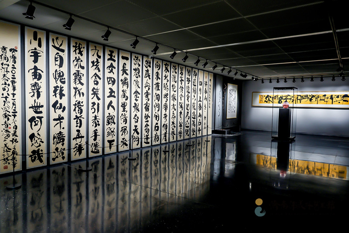 “济南韩美林艺术馆”开馆，阔别家乡多年游子表达“绿叶对根的情意”