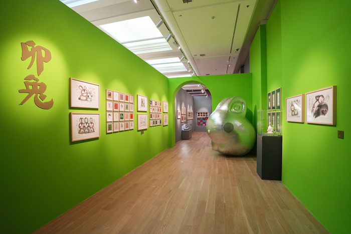 用艺术助力“亚冬会”，“韩美林生肖艺术展”第二次握手哈尔滨