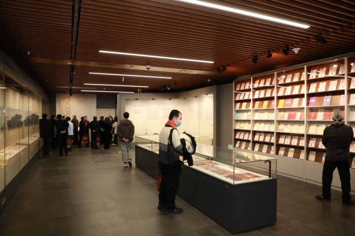 回望百年历史 致敬巨匠精神：《百年巨匠》文献展在京开幕