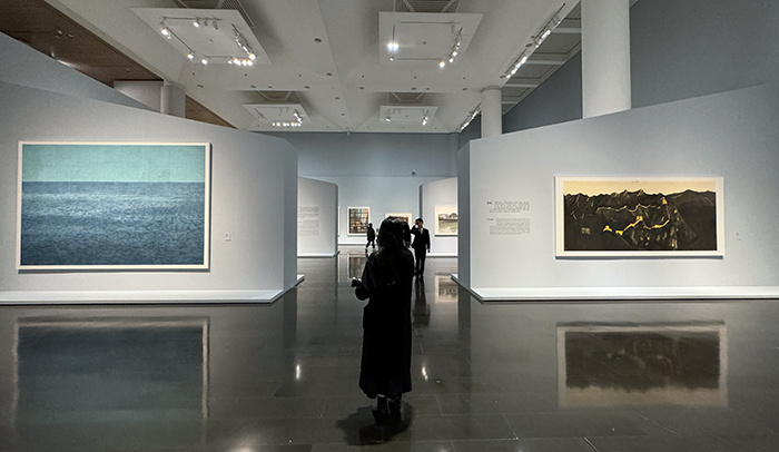 以朴拙之心 绘水墨新境——“静水流深”杜大恺艺术展亮相清华艺博