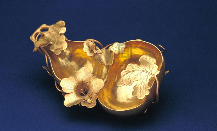 老铺黄金爆火出圈 古法黄金背后的美学密码