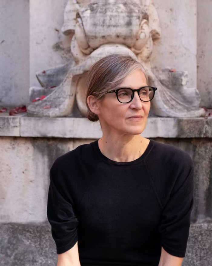 他28年坚持“面对面”写生，用肖像追问“人之存在”