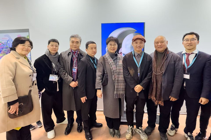 “艺术之都——第235届法国艺术家沙龙中国艺术家邀请展”在巴黎大皇宫开幕