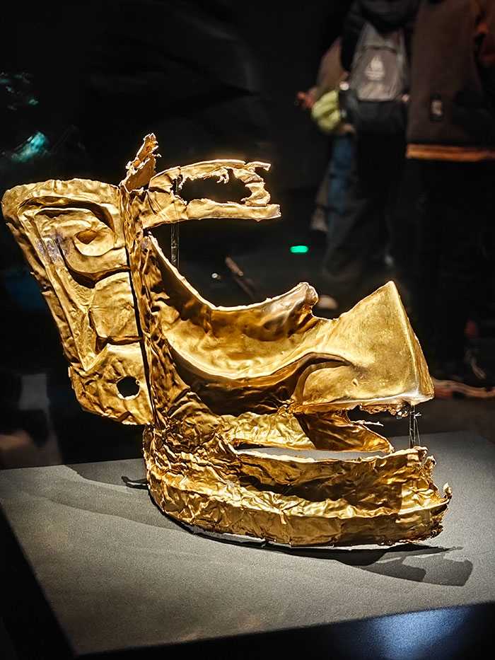 老铺黄金爆火出圈 古法黄金背后的美学密码