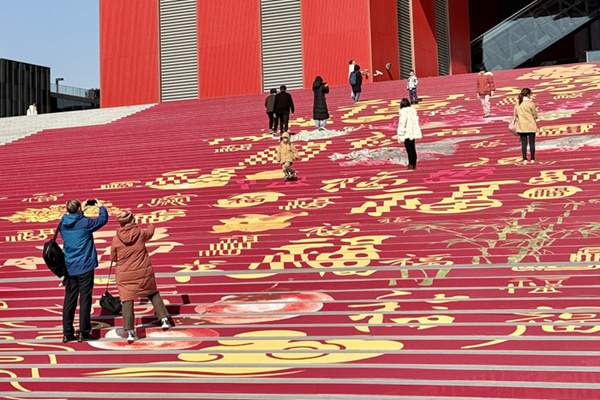 首个“非遗春节”，中华艺术宫里的浓浓艺术年味