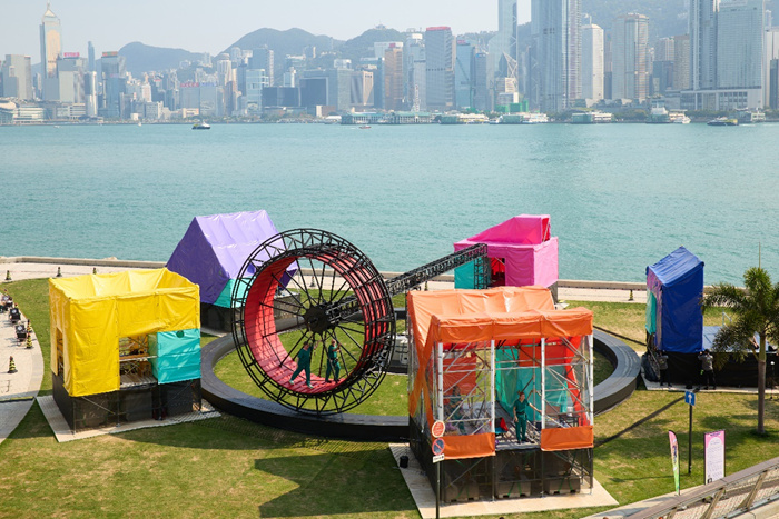 香港西九艺术节：在转动轮轴间，重构城市的艺术呼吸