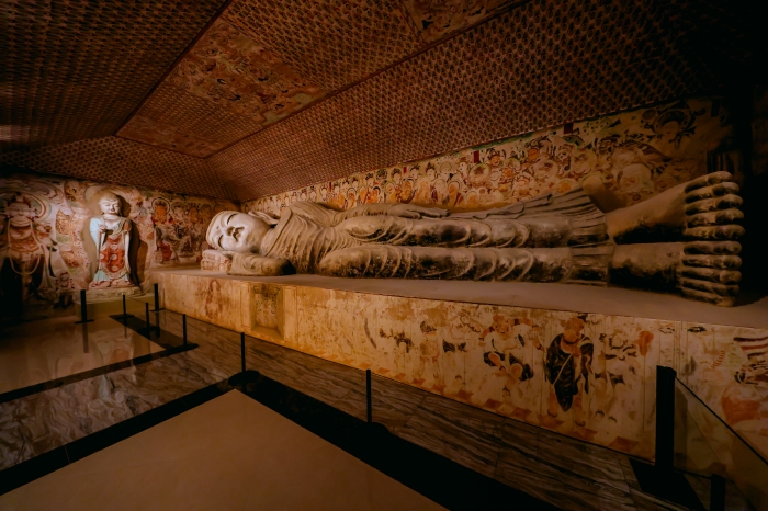 9座洞窟、300件壁画与彩塑 全球最大敦煌艺术展“如是莫高”在京展出