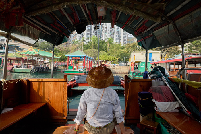 香港西九艺术节：在转动轮轴间，重构城市的艺术呼吸