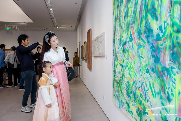 自由、创新、多元——今天，我们为何要纪念陈逸飞？