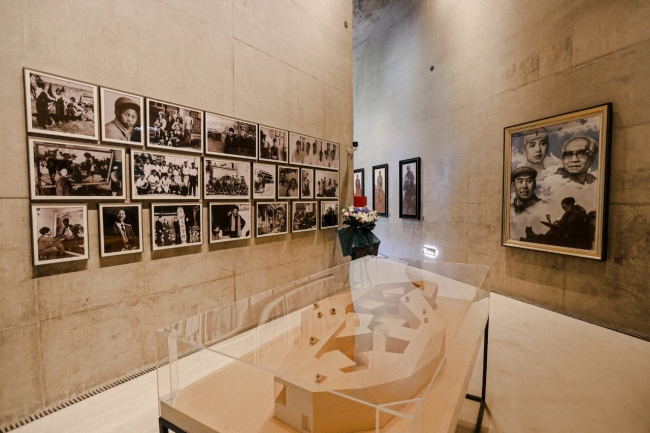 肖峰艺术馆开馆暨“时代之子——肖峰、宋韧艺术展”开幕