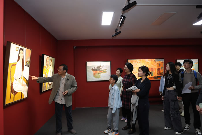 写照自然，而留痕于心——罗尔纯、戴士和油画作品展艺冠空间开幕