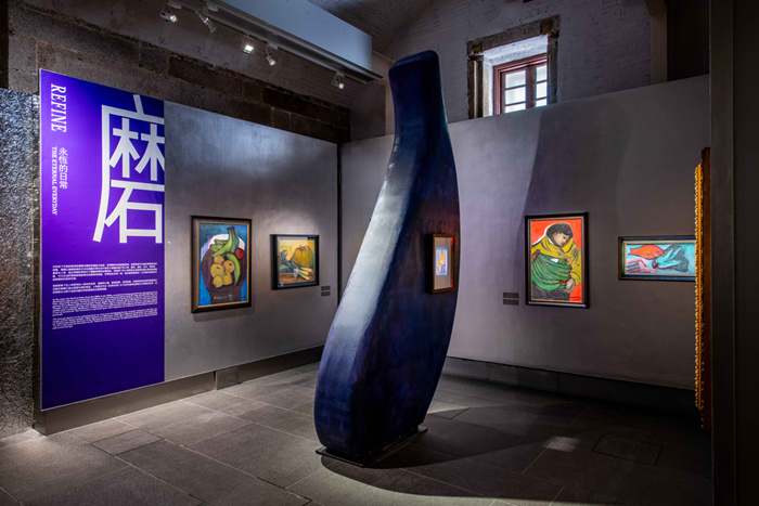 重塑被遗忘的她——“玩·具：贺慕群百年回顾展”香港举行