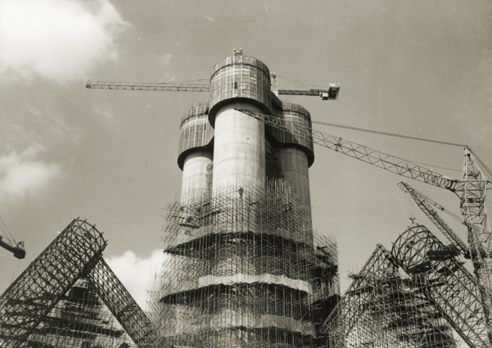 “建造上海”：漫步西岸美术馆，重温新上海75年的建城史