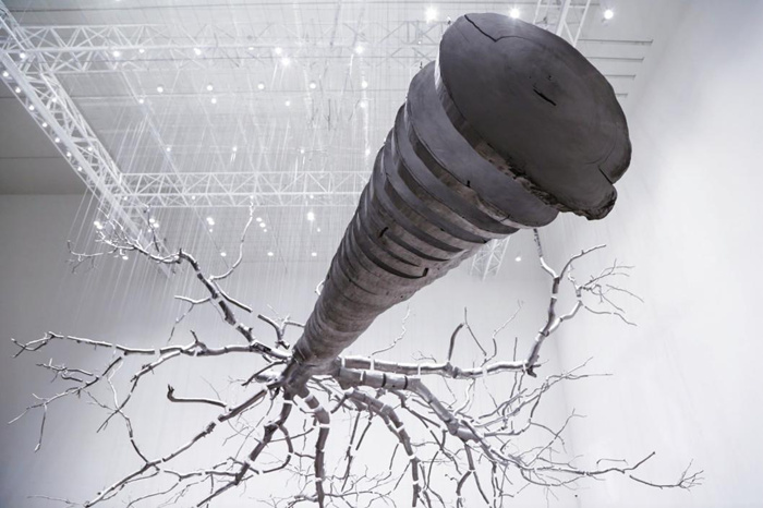 “全球最大集装箱”内，用“涂抹”观照真实——孟柏伸专访