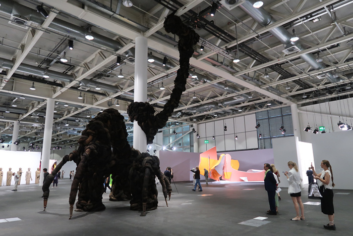 第55届巴塞尔艺术展：身临“意象无限”，纵览多元视野