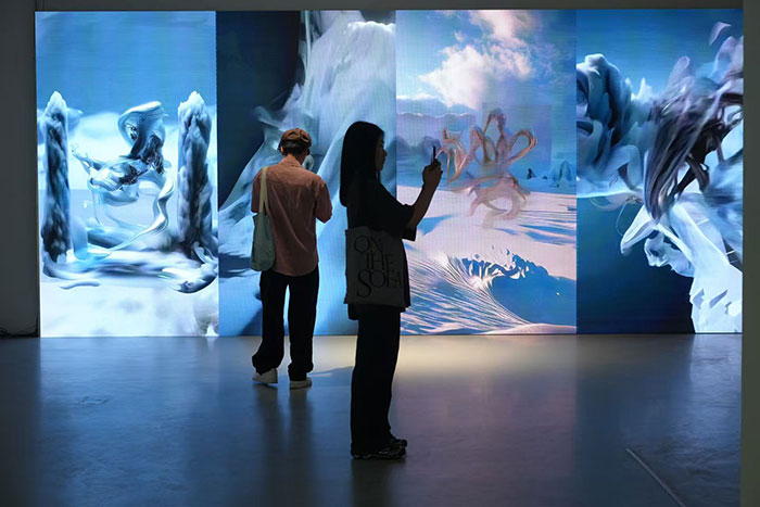 一展速览当下AI艺术的多元实践图谱——上海民生现代美术馆推出“国际人工智能艺术文献展”