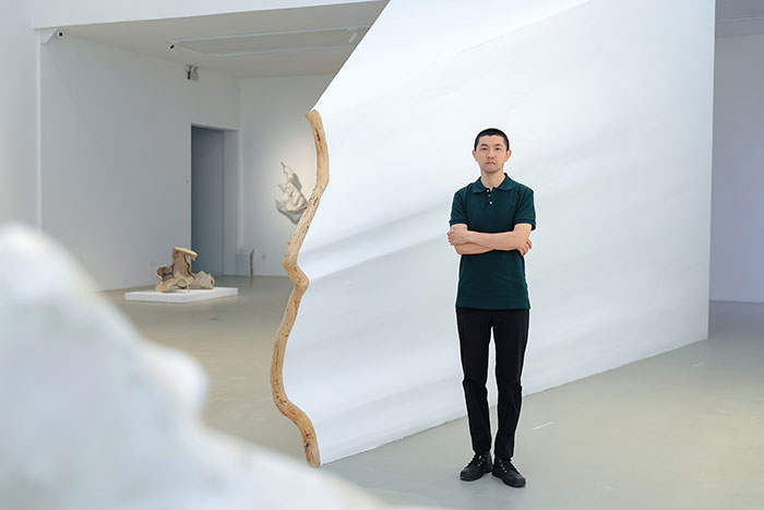 “身体记忆”与物性的诗学：艺术家康靖、郑江双人展有边空间BOUNDED SPACE开幕