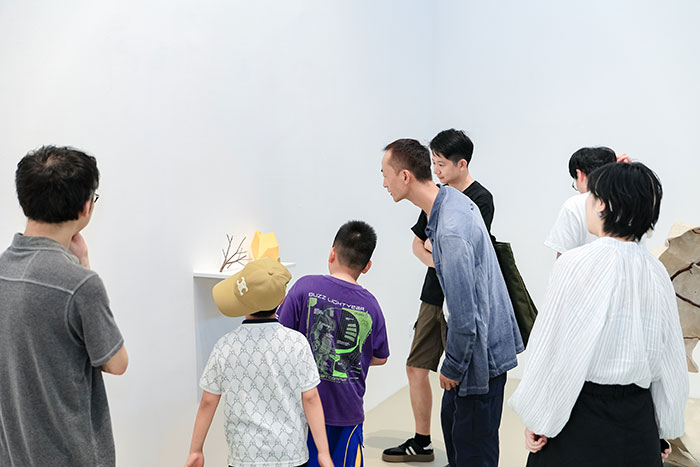 “身体记忆”与物性的诗学：艺术家康靖、郑江双人展有边空间BOUNDED SPACE开幕