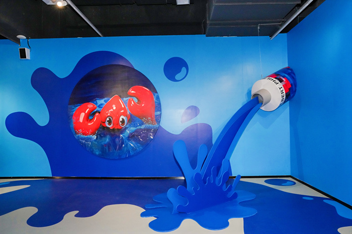 在不同艺术小镇遇见“龙虾先生”：艺术潮汐里的波普主义哲学