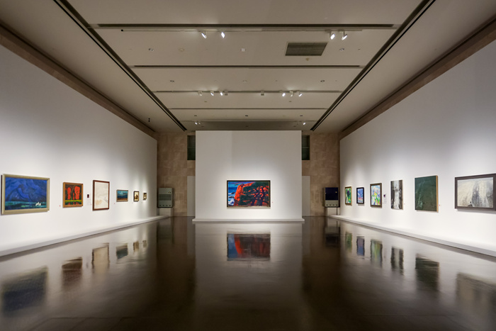 中国油画学会成立三十年 最大规模油画展亮相上海美术馆