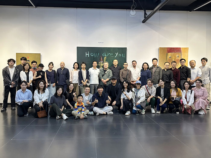 季海洋个展《偷月亮的人》：照见艺术的纯粹与真实