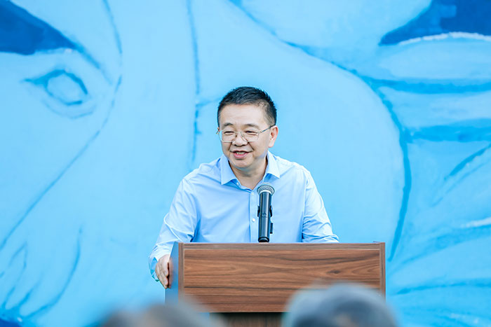 “心向天宇——刘巨德艺术作品展”在今日美术馆开幕