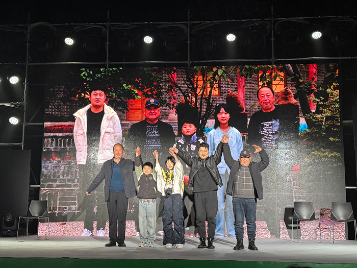 回乡记：大南坡村上演多声部合奏