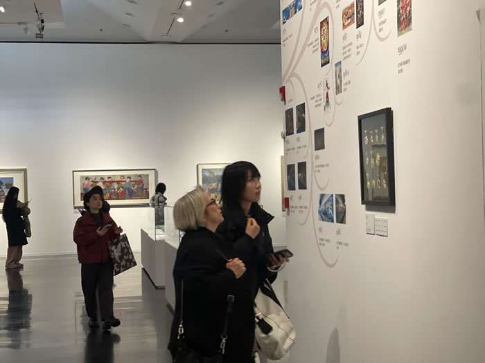 一个具有69年历史学院的“思想文脉”——“人民的‘形式’：清华大学美术学院的艺术之路”展览开幕